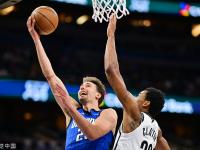 爱游戏网页版-魔术vs篮网：戈登关键时刻送助攻，篮网惊险击败魔术的简单介绍