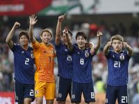 爱游戏在线-日本队大胜卡塔尔，亚洲杯小组赛表现优异