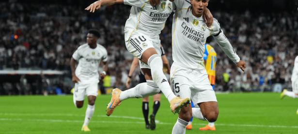 爱游戏入口-皇马主场遭遇横扫，球队危机加剧