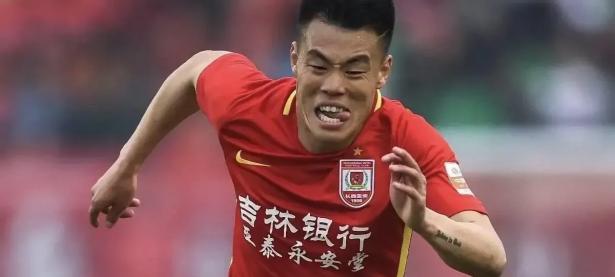 爱游戏官方登录入口-外援大爆发，单场得分破百，助力球队获胜