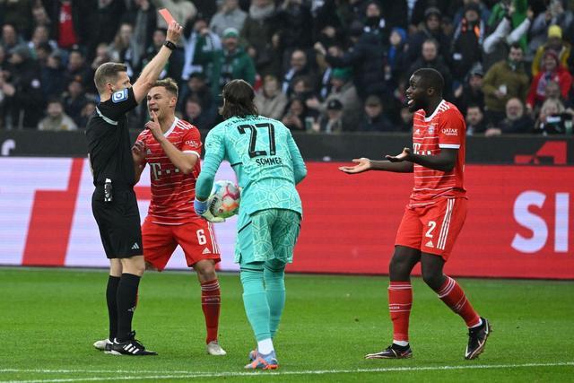 意甲冠军奖杯悬念重重，角逐激烈