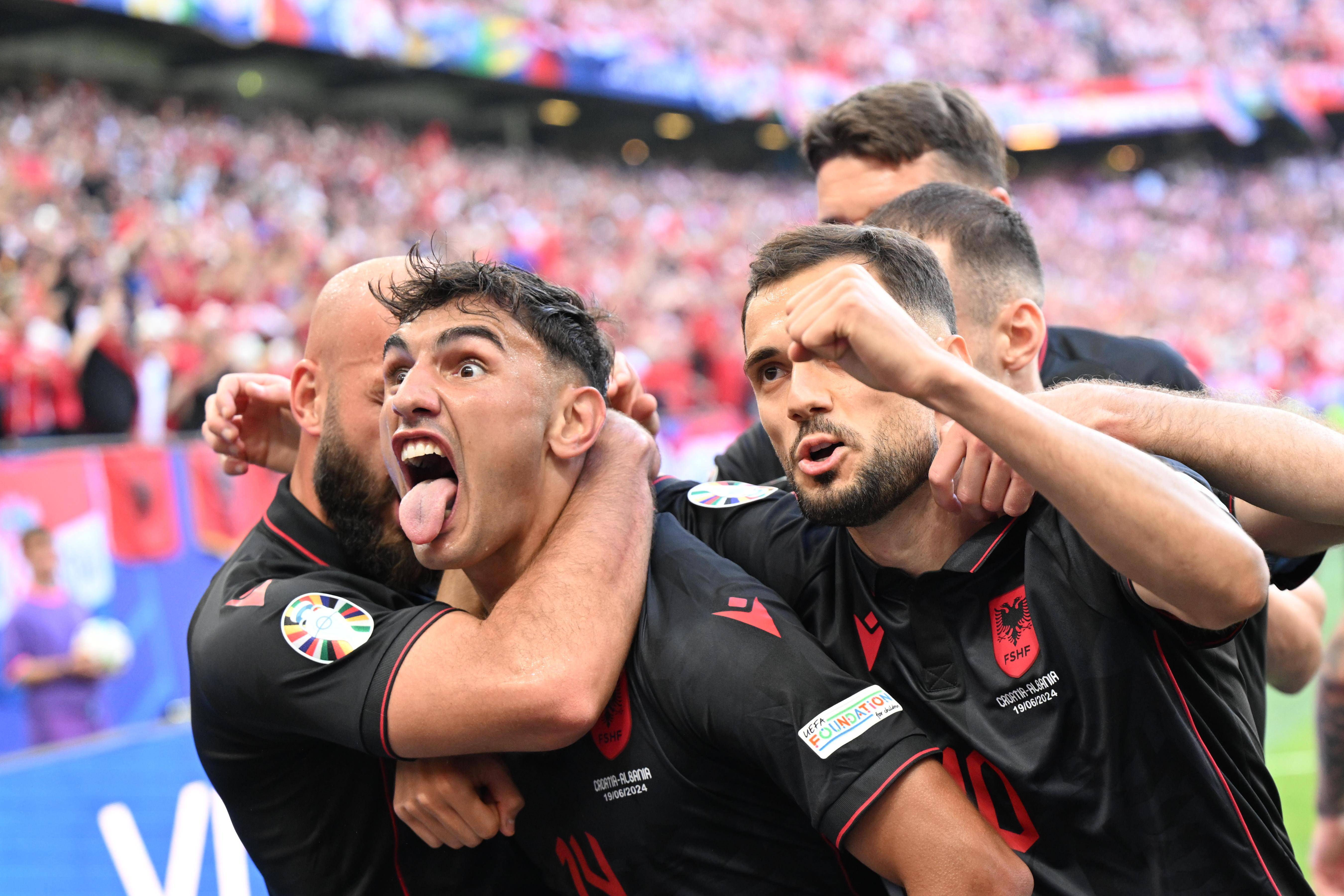 克罗地亚国家队在比赛中呈现惊艳表现 克罗地亚国家队在比赛中呈现惊艳表现