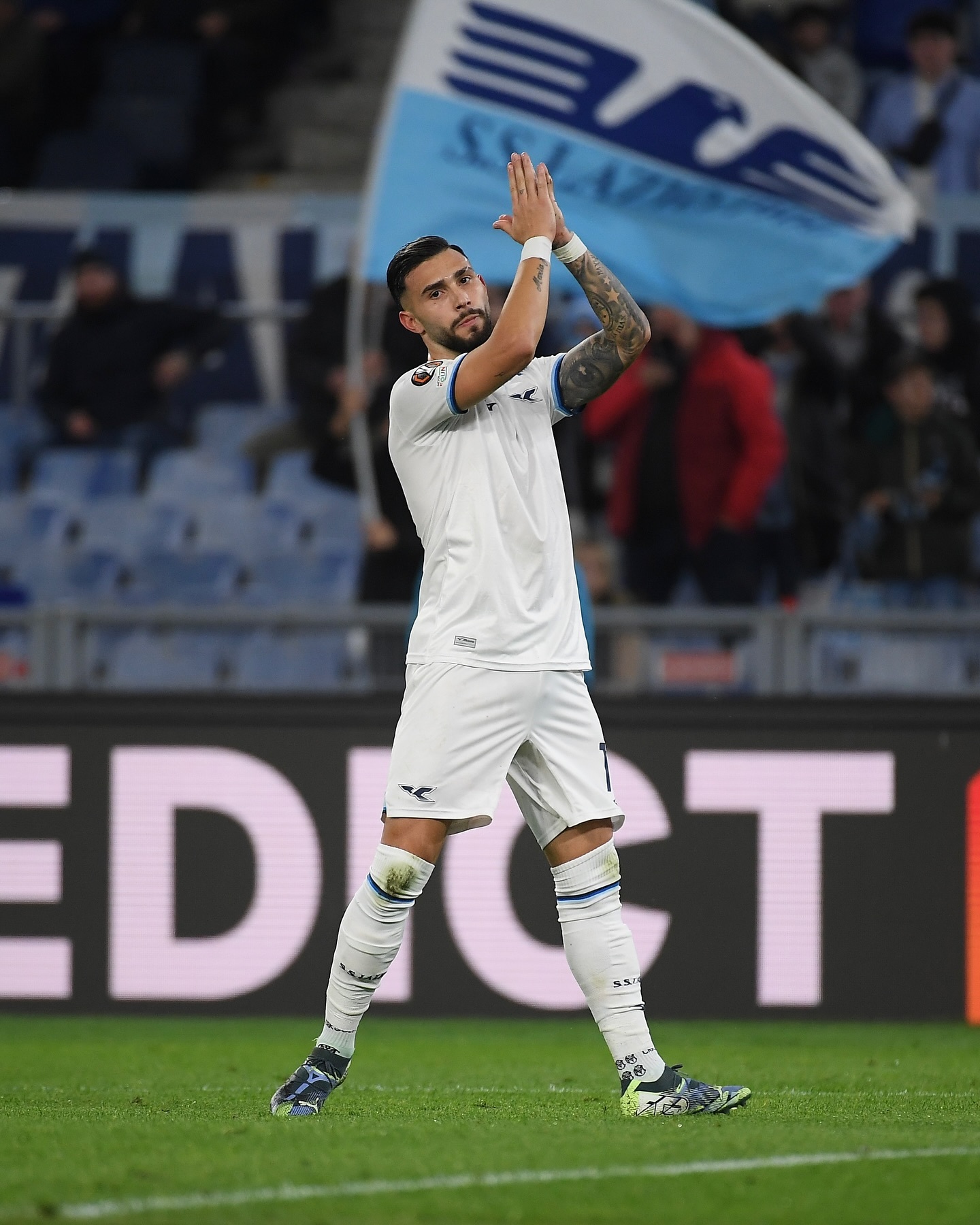 拉齐奥中场组织能力突出，成为球队立足之本