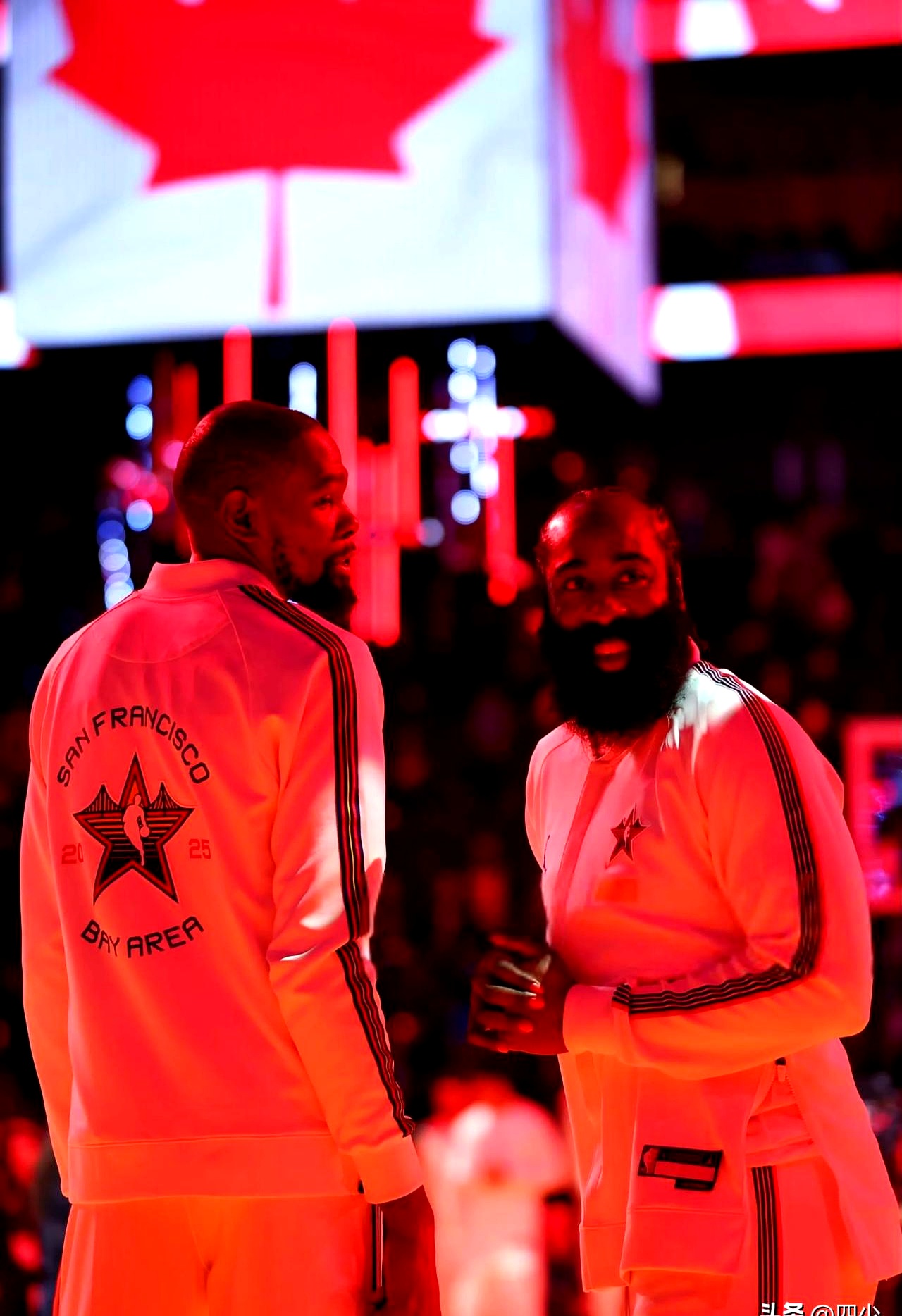 包含篮球明星助阵哈登招募大帝与他同行的词条