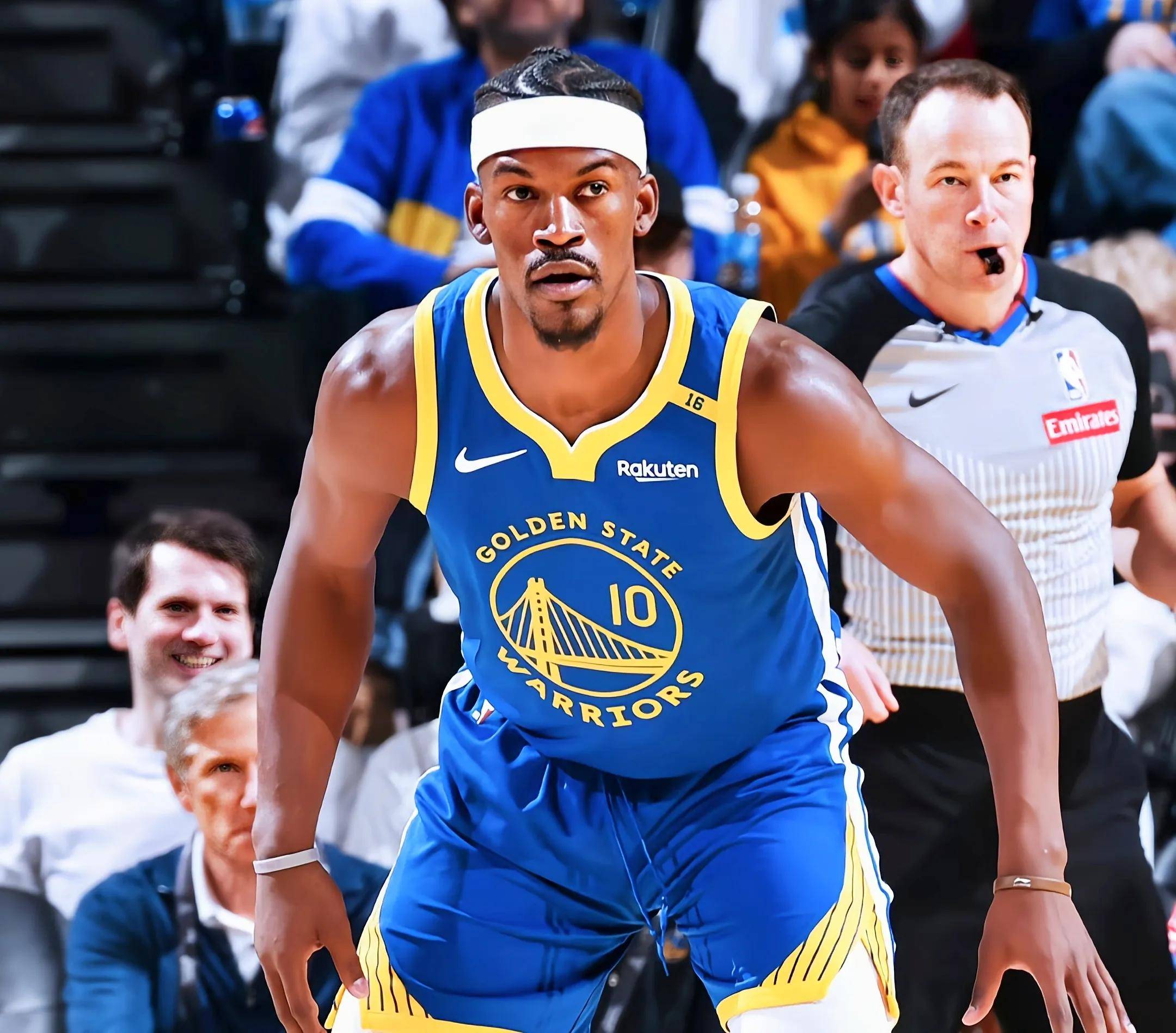 猛龙队大胜公牛队，取得季后赛首胜