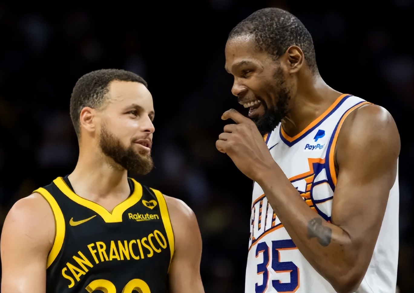 勇士队在比赛中发挥抢眼,赢得了胜利 勇士队在比赛中发挥抢眼,赢得了胜利