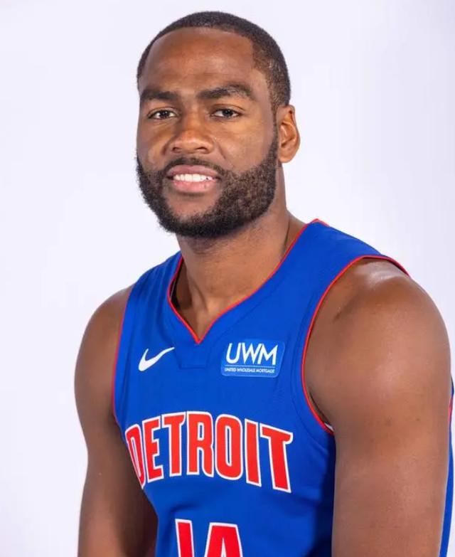 活塞队球员表现出色获得赞誉 活塞队球员表现出色获得赞誉