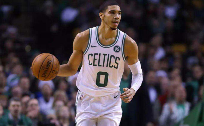 加拿大新秀在美联赛崭露头角,成为焦点 加拿大新秀在美联赛崭露头角,成为焦点