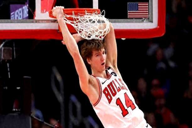 公牛大胜步行者，主场取得胜利保持领先