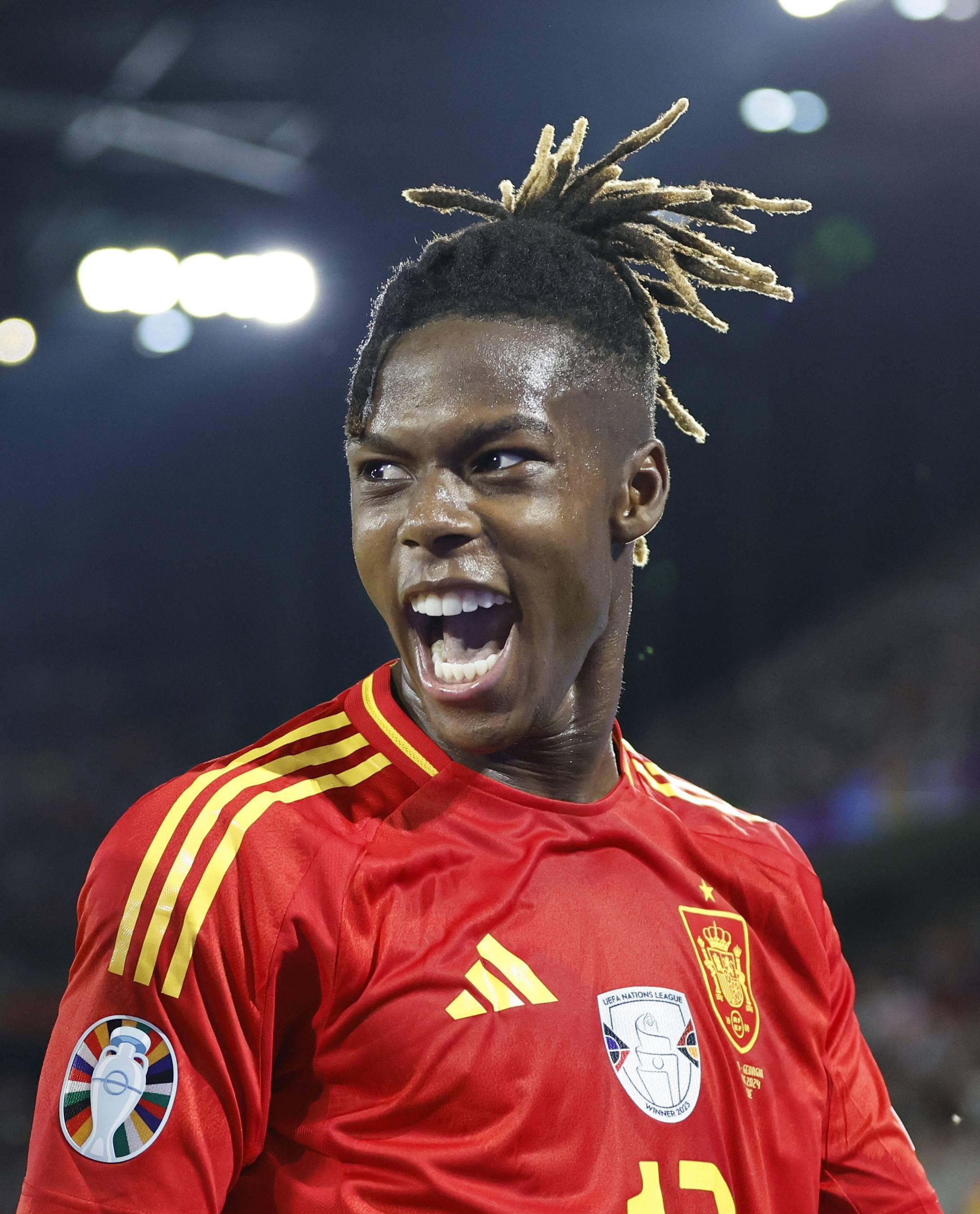 西班牙队遭逢挑战成功晋级欧洲锦标赛的简单介绍 西班牙队遭逢挑战成功晋级欧洲锦标赛的简单介绍