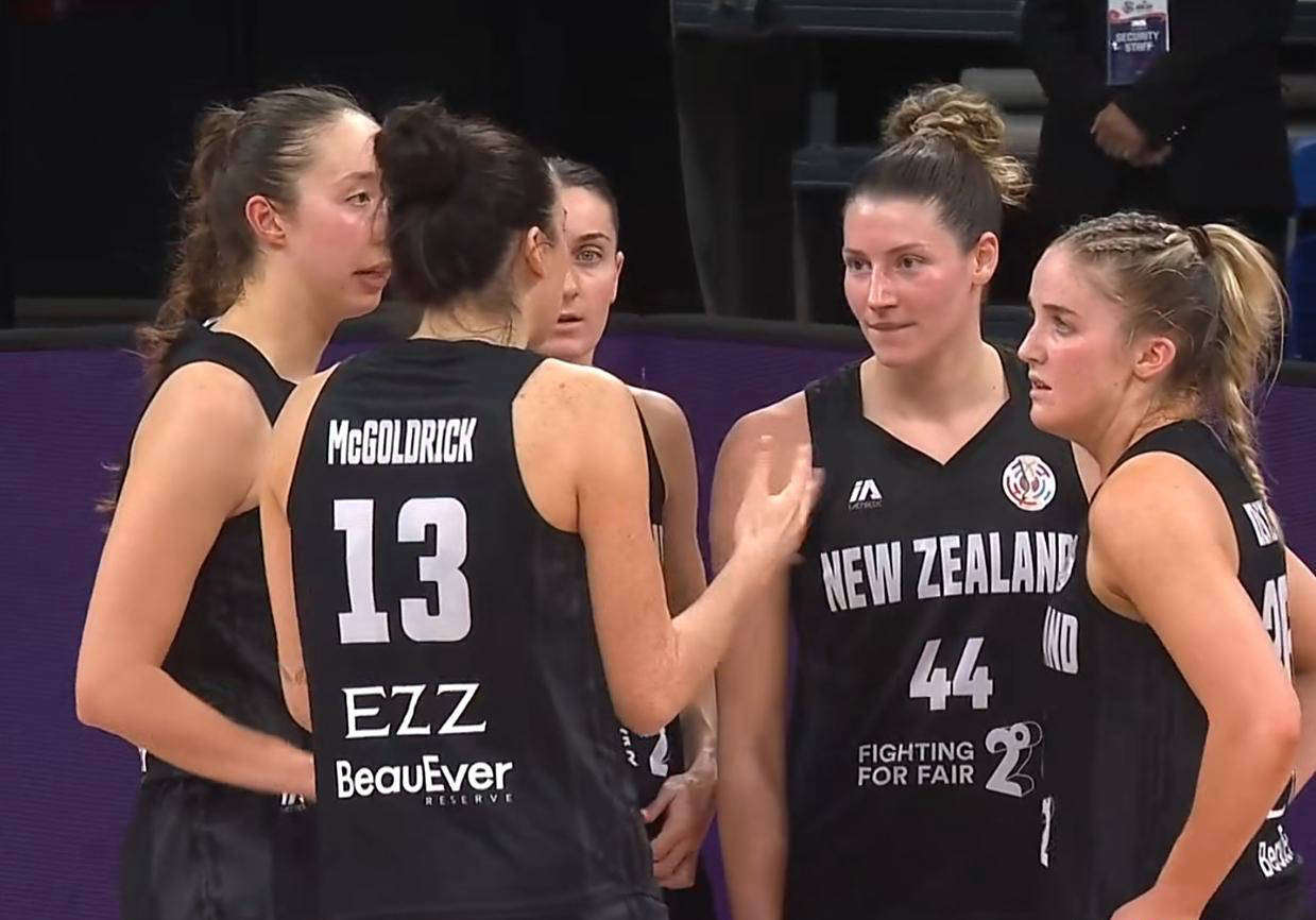 德国女篮展现团队实力，成功晋级十六强赛！