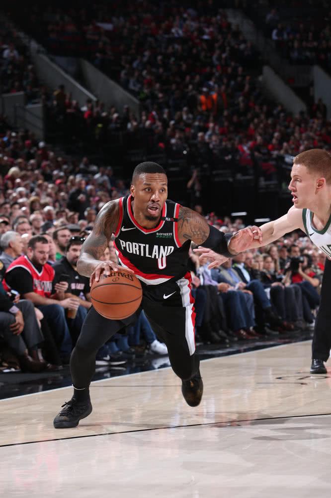 开拓者主场痛失雄鹿,东西部实力对比暴露的简单介绍 开拓者主场痛失雄鹿,东西部实力对比暴露的简单介绍