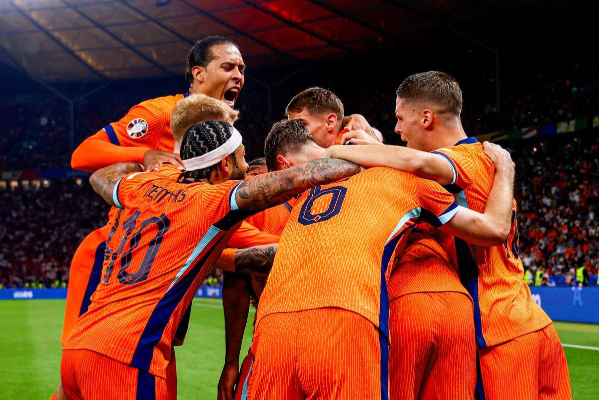 芬兰惨败匈牙利，遗憾无缘欧洲杯强