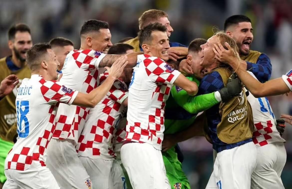 芬兰客场击败波兰,欧预赛首胜喜人 芬兰客场击败波兰,欧预赛首胜喜人