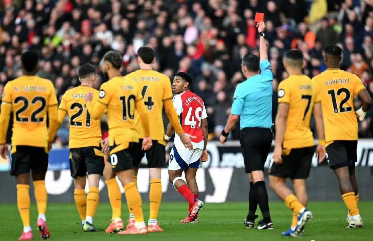 包含狼队战胜狂升，英超格局再起波澜的词条