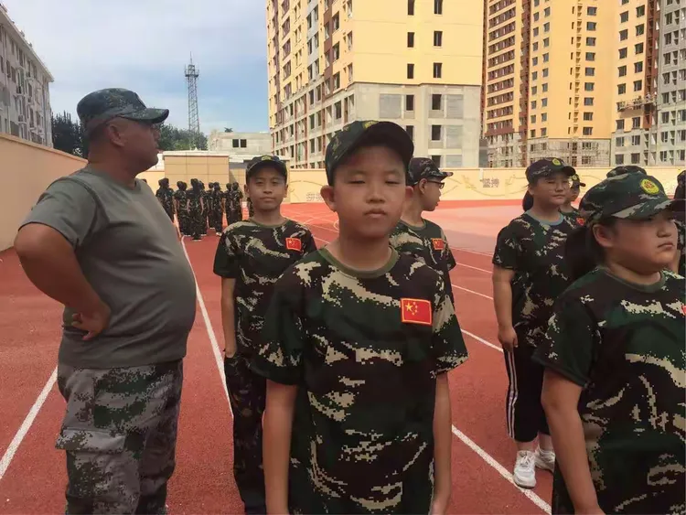 关于越南队奋力抗争取得宝贵胜利的信息