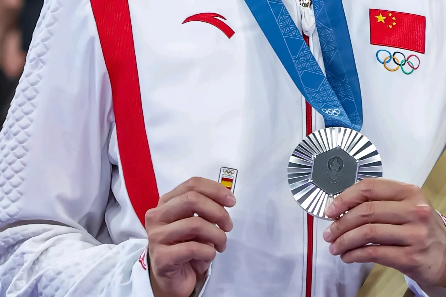 关于超越自我!选手表现出众登上领奖台的信息 关于超越自我!选手表现出众登上领奖台的信息