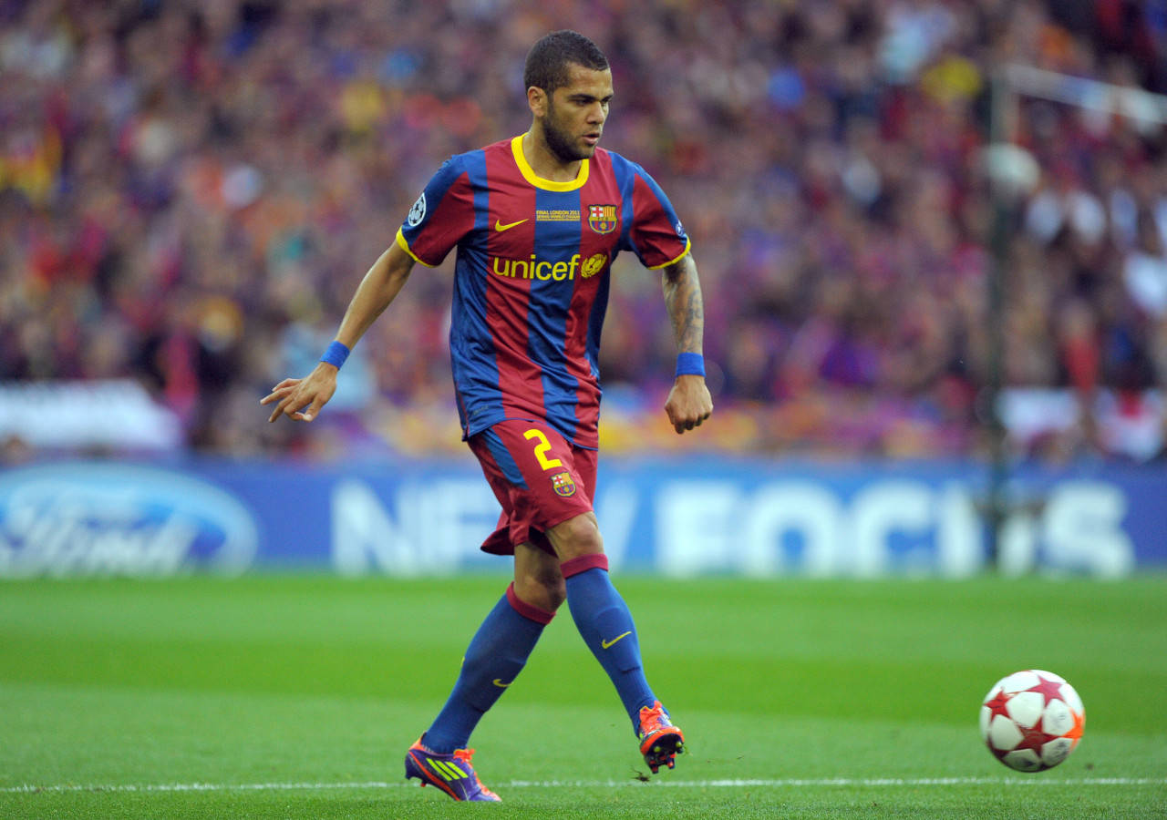 包含阿尔维斯重回巴萨，圣主亚伯拉罕入球的词条