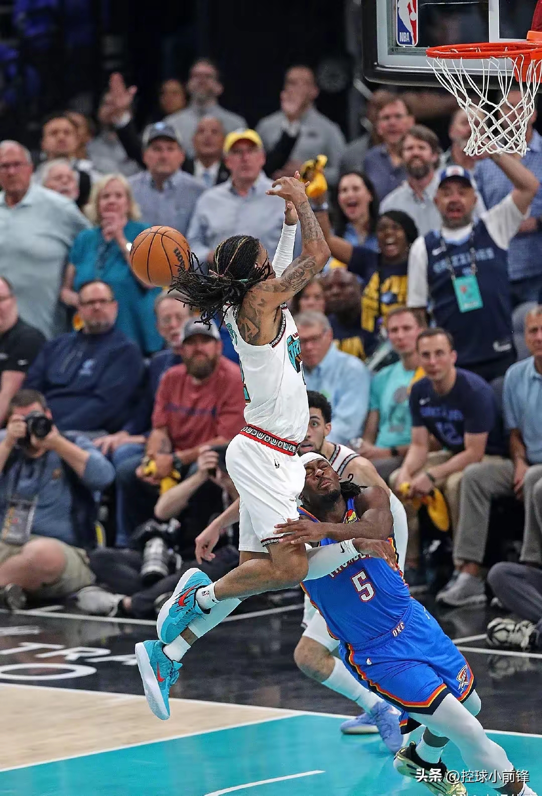 包含热火客场失利,遭遇开拓者猛烈反扑难敌的词条 包含热火客场失利,遭遇开拓者猛烈反扑难敌的词条