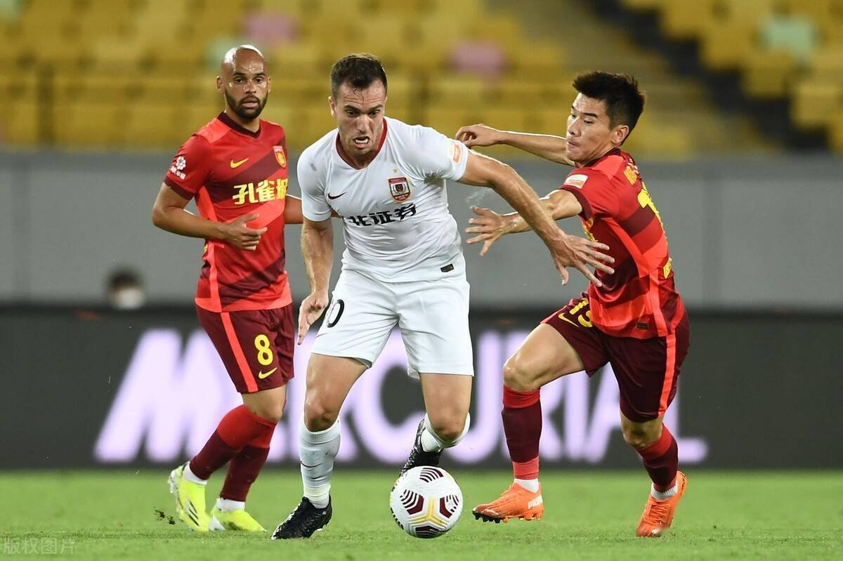 大连人胜长春亚泰，逆袭成功引人瞩目的简单介绍