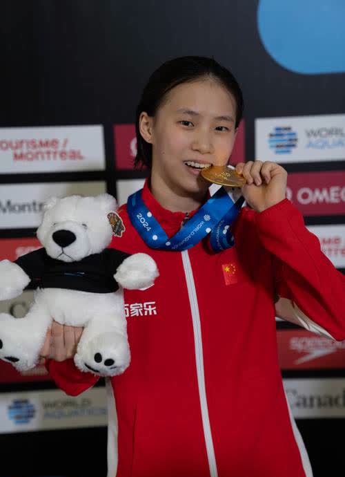 运动员因表现出色赢得观众青睐